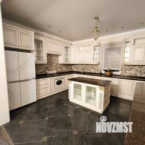 Дом 354м², 3-этажный, на длительный срок, 