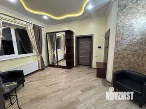 Коттедж 251м², 3-этажный, на длительный срок, 