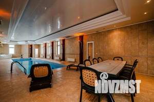 Дом 520м&sup2;, 2-этажный, посуточно, 