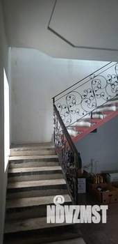 Дом 448м&sup2;, 3-этажный, на длительный срок, 