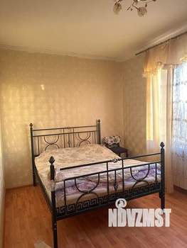 Коттедж 200м², 3-этажный, на длительный срок, 