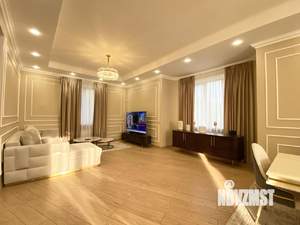 Дом 360м², 3-этажный, на длительный срок, 