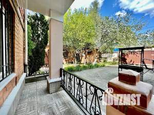 Дом 150м², 2-этажный, на длительный срок, 