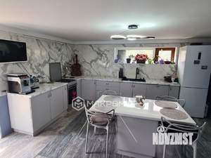 Коттедж 230м², 3-этажный, на длительный срок, 