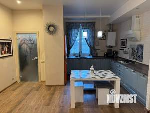 Таунхаус 135м², 3-этажный, на длительный срок, 