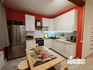 Дом 100м&sup2;, 2-этажный, на длительный срок, 