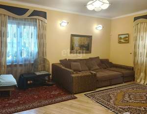 Дом 230м², 2-этажный, на длительный срок, 