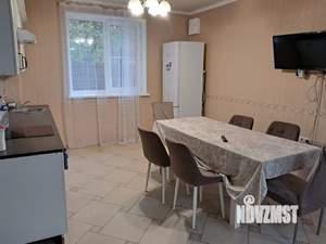 Коттедж 210м², 3-этажный, на длительный срок, 