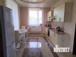 Коттедж 400м², 2-этажный, на длительный срок, 