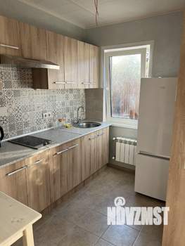 Дом 50м&sup2;, 2-этажный, на длительный срок, 