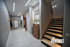 Таунхаус 180м², 2-этажный, на длительный срок, 