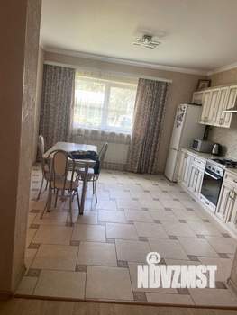 Дом 120м², 2-этажный, на длительный срок, 