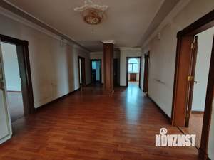 Дом 700м², 3-этажный, на длительный срок, 