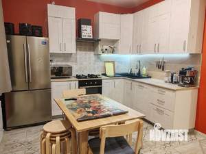 Дом 100м&sup2;, 2-этажный, на длительный срок, 