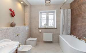 Дом 140м², 3-этажный, на длительный срок, 