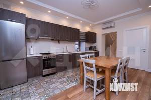 Дом 200м², 2-этажный, посуточно, 