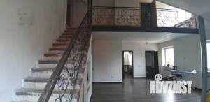 Дом 449м², 3-этажный, на длительный срок, 