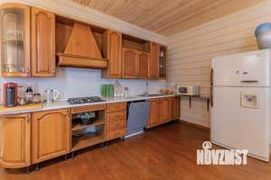 Дом 220м², 2-этажный, на длительный срок, 