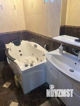 Коттедж 200м², 3-этажный, на длительный срок, 