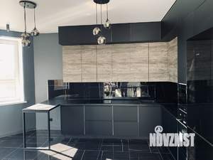 Дом 240м², 2-этажный, на длительный срок, 