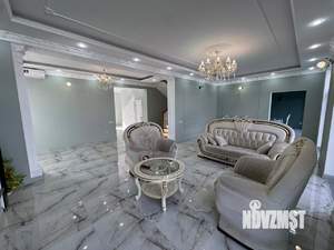 Таунхаус 289м², 2-этажный, на длительный срок, 