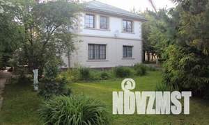 Дом 250м&sup2;, 2-этажный, посуточно, 