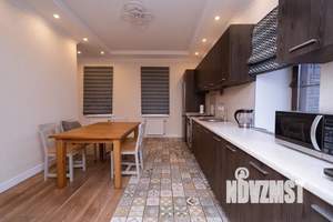 Дом 200м², 2-этажный, посуточно, 