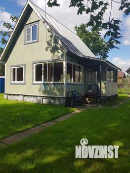 Дом 60м², 2-этажный, участок 6 сот.  