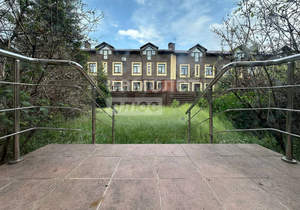 Дом 136м&sup2;, 3-этажный, участок 3 сот.  