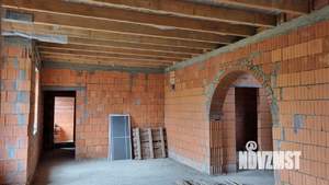 Коттедж 179м², 2-этажный, участок 6 сот.  