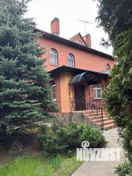 Дом 700м², 3-этажный, участок 36 сот.  