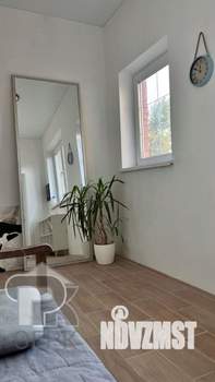 Коттедж 476м², 3-этажный, участок 5 сот.  