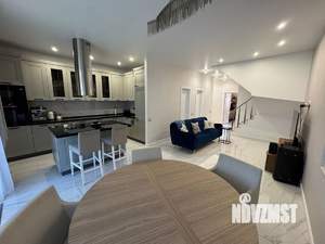 Таунхаус 212м², 3-этажный, участок 2 сот.  