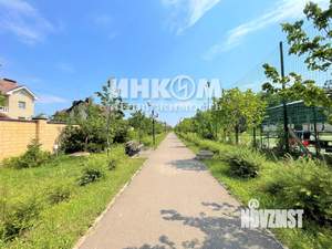 Дом 220м², 2-этажный, участок 10 сот.  