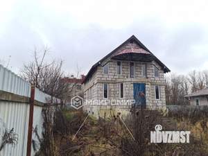 Дом 195м², 3-этажный, участок 6 сот.  