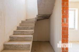 Коттедж 140м², 2-этажный, участок 6 сот.  