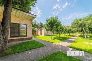 Дом 650м&sup2;, 3-этажный, участок 23 сот.  