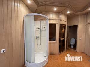 Дом 360м², 2-этажный, участок 10 сот.  