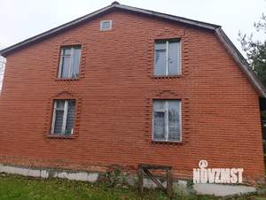 Дом 180м&sup2;, 2-этажный, участок 10 сот.  