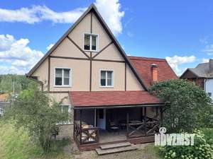 Дом 176м&sup2;, 3-этажный, участок 9 сот.  