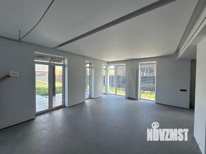 Коттедж 221м², 2-этажный, участок 7 сот.  