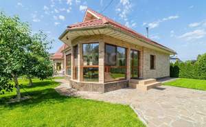 Дом 650м², 3-этажный, участок 23 сот.  