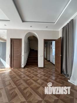 Таунхаус 130м², 3-этажный, участок 2 сот.  