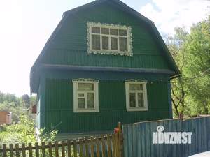 Дом 50м², 2-этажный, участок 6 сот.  