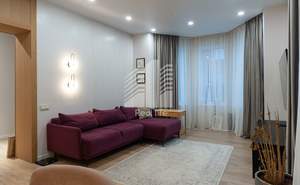 Дом 202м&sup2;, 2-этажный, участок 10 сот.  