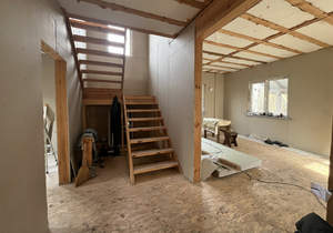 Дом 137м&sup2;, 2-этажный, участок 9 сот.  