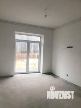 Коттедж 395м², 2-этажный, участок 16 сот.  