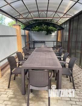 Дом 230м&sup2;, 3-этажный, участок 9 сот.  