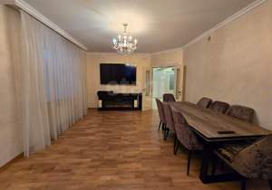 Дом 368м², 2-этажный, участок 8 сот.  