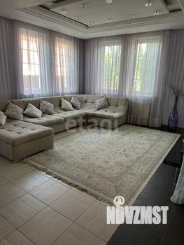 Дом 270м&sup2;, 3-этажный, участок 6 сот.  